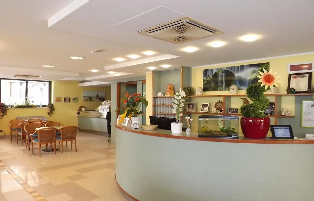 Hotel Villa Claudia Bellaria-Igea Marina 3*,