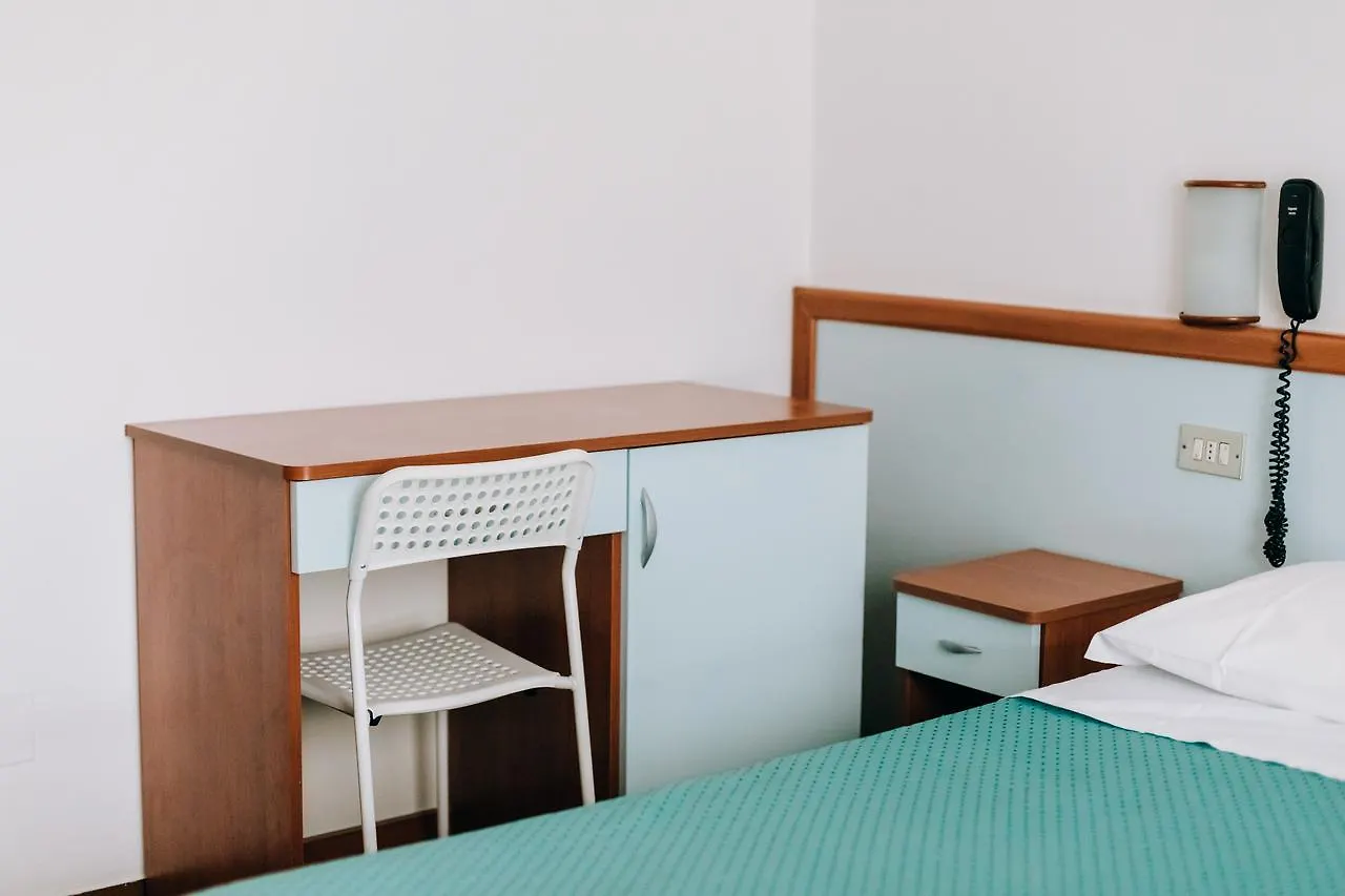 Hotel Villa Claudia Bellaria-Igea Marina 3*,